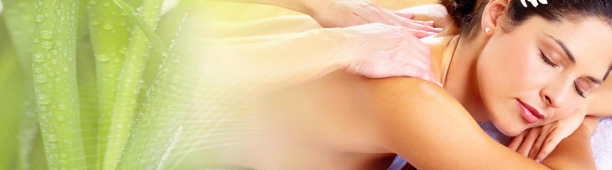 Woman,Having,Massage Ontspannings Massage